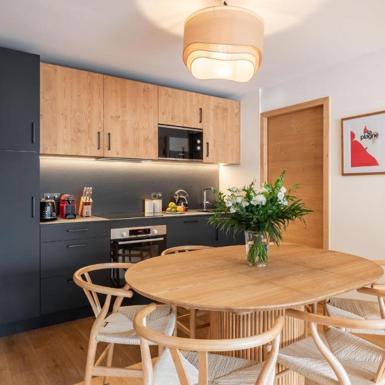 Apartment Erin Champagny-en-Vanoise - by EMERALD STAY - Appartement 3 Chambres - 2
