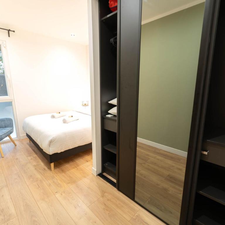 Magnifique appartement avec piscine et jardin - Appartement 2 Chambres - Vue sur Mer - 17