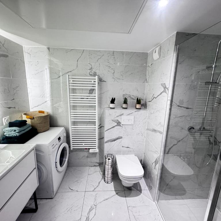 Luxueux appartement climatisé avec piscine & parking - Appartement 1 Chambre - 13