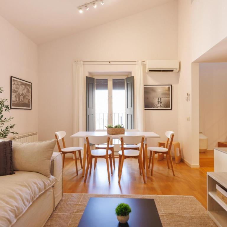 Bravissimo Cort Reial 4B Duplex, Monthly Apartment - Apartamento Deluxe de 3 dormitorios - 3