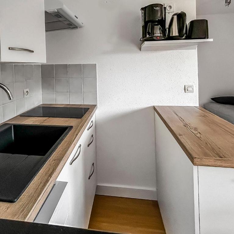 Appartement chaleureux, parking privé proche plage - One-Bedroom Apartment - 12