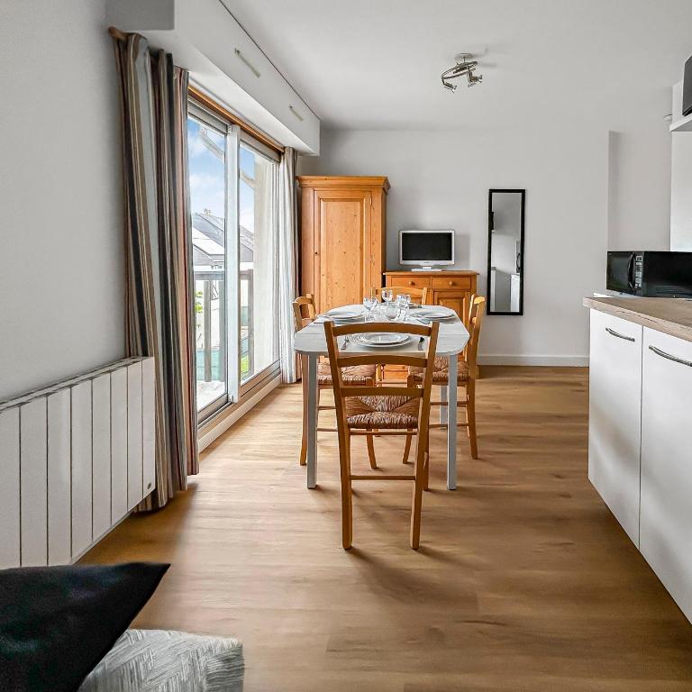 Appartement chaleureux, parking privé proche plage - One-Bedroom Apartment - 7