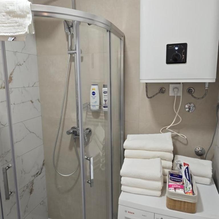 Apartment Lazarus with garage Banja Luka - One-Bedroom Apartment - 12