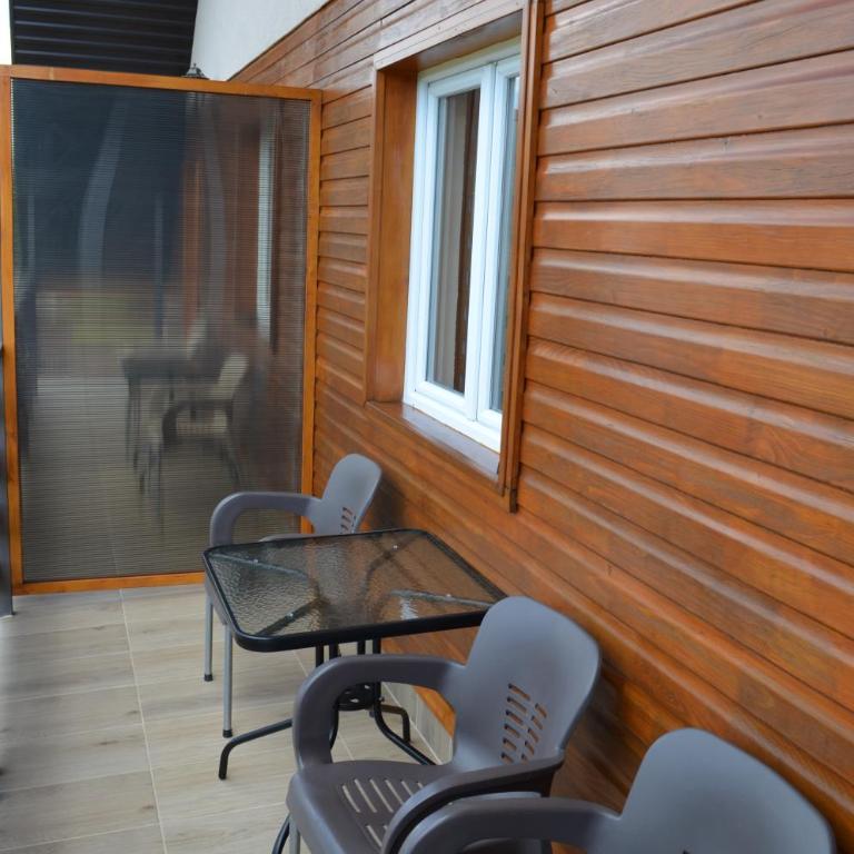 Apartmani Srećko - Two-Bedroom Apartment with Mountain View - 6