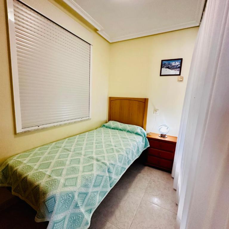 APARTAMENTO 2 Hab CON PISCINA Y GARAJE - Apartamento de 2 dormitorios con terraza y vistas al mar - 17