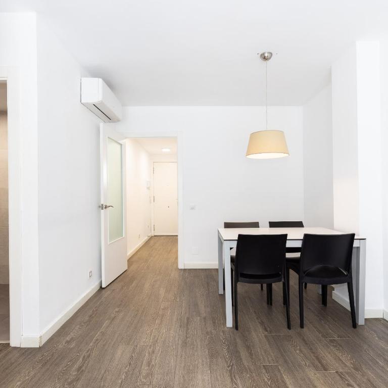 Rentalmar Zahara family suites - One-Bedroom Apartment - 26