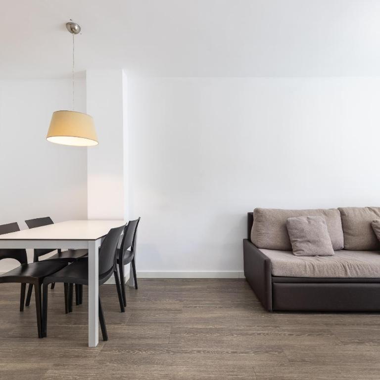 Rentalmar Zahara family suites - One-Bedroom Apartment - 12