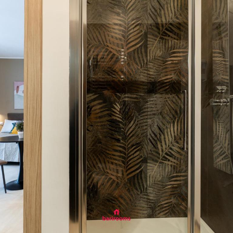 Barirooms - Urban 163 - Camera Familiare con Bagno Privato - 7