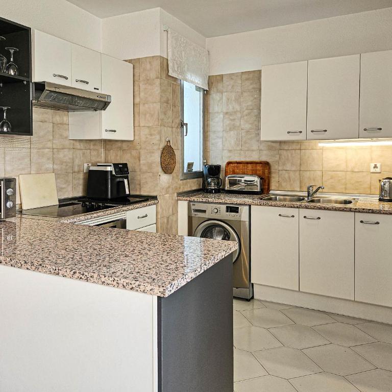Two bedroom apartment Monte B Miraflores - Apartamento de 2 dormitorios - 16