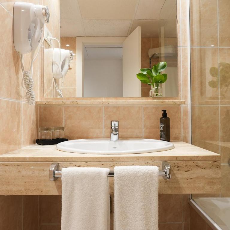 Arenas Atiram Hotel - Twin Room ( 1 - 2 people ) - 6