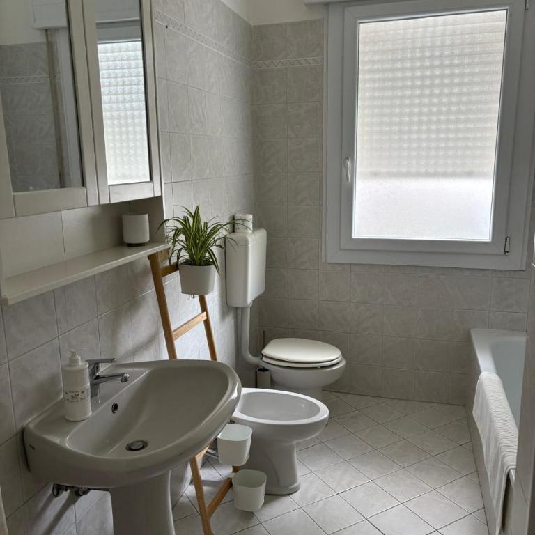 suite apartment Mestre - strategic to Venice - Family Two-Bedroom Apartment with View - 15