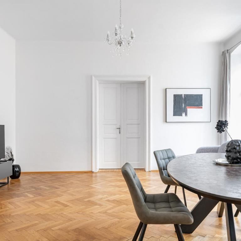Alpena Homes, Zentrum, Domblick, Küche - Apartment mit 2 Schlafzimmern - 4
