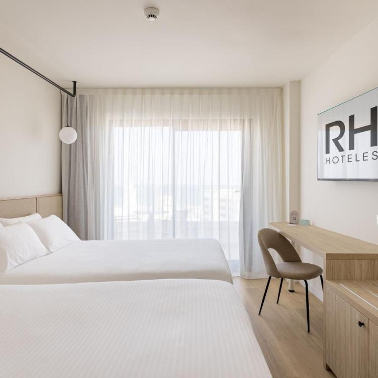 Hotel RH Arena - Todo Incluido - Habitación Cuádruple (2 adultos + 2 niños) - 5