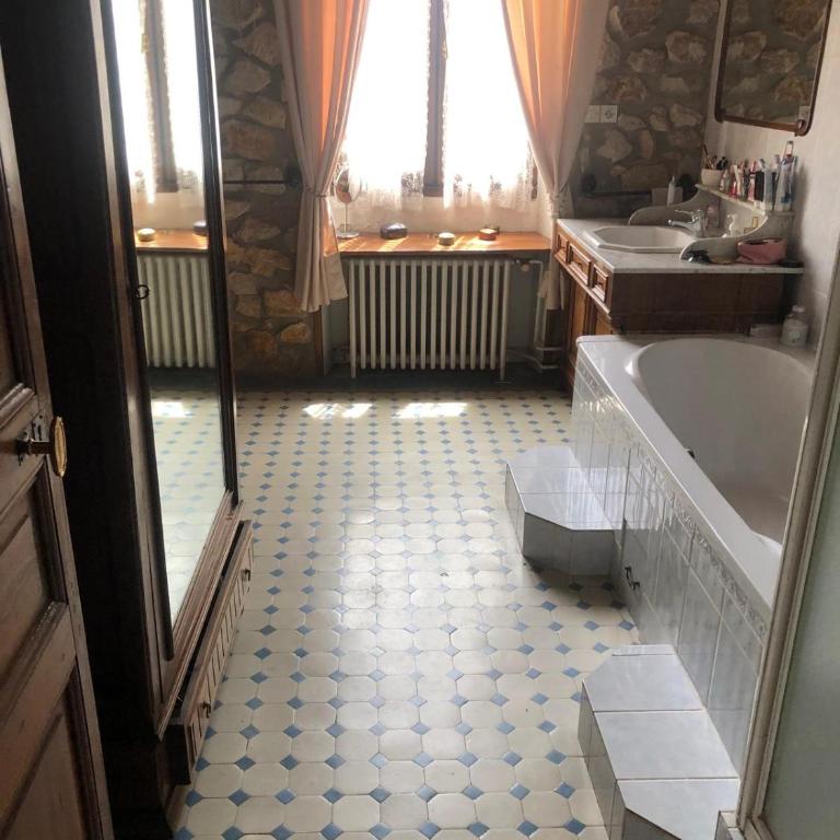 Chez Fleur - Chambre Double - Vue sur Jardin - 2