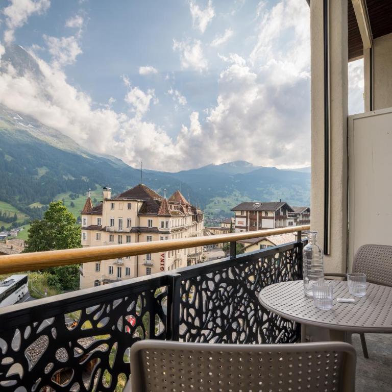 Hotel Kreuz & Post Grindelwald - Suite mit Panoramablick auf den Eiger - 1