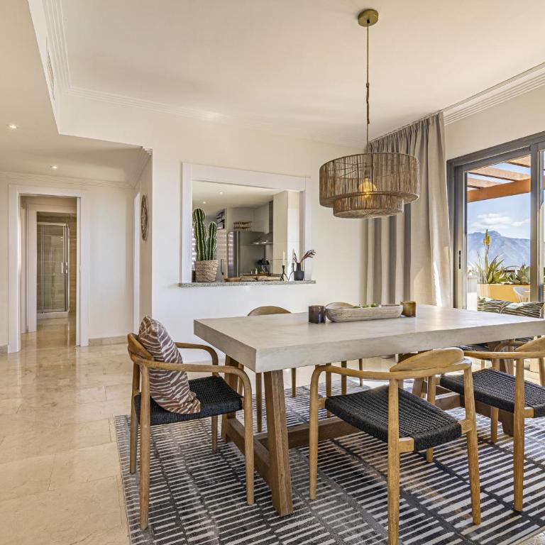 Beautiful Penthouse with Ethnic Interiors - Apartamento de 2 dormitorios - 34