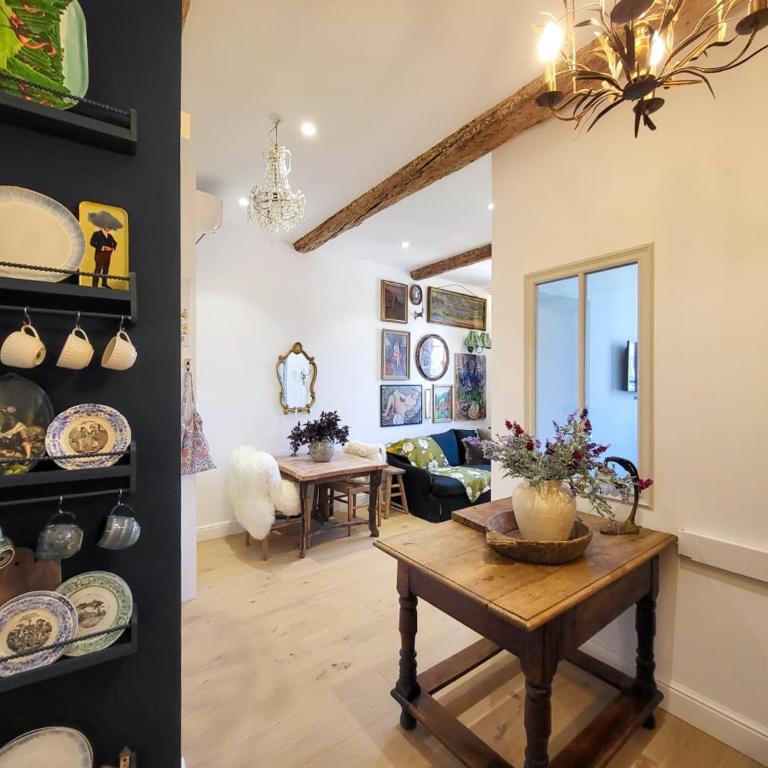 Rêverie en Provence - Au cœur du Vieil Antibes - One-Bedroom Apartment - 11