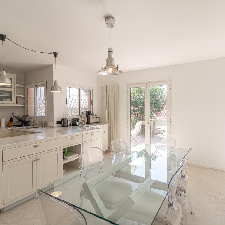 Family Villa-sea view, pool and garden near Monaco - Appartement - 12