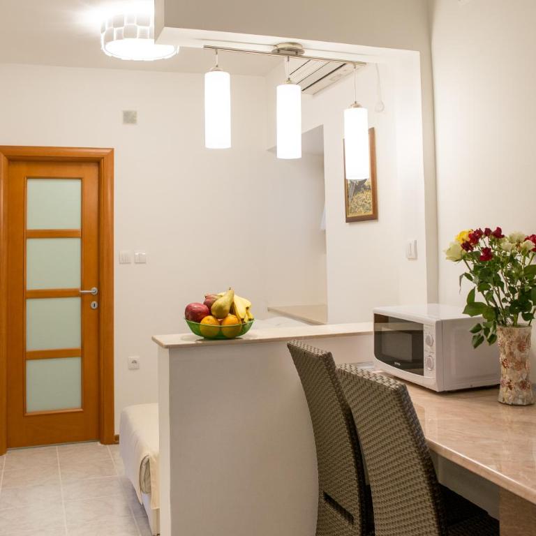 Apartments Babilon - One-Bedroom Apartment with Sea View and Balcony - 7