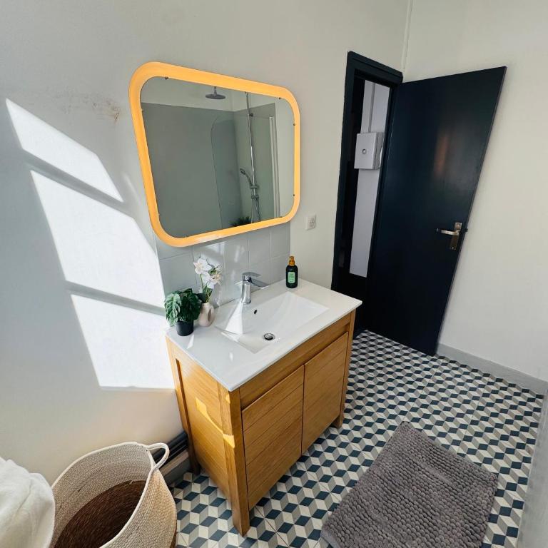 Le Pent House Limoges - One-Bedroom Apartment - 6