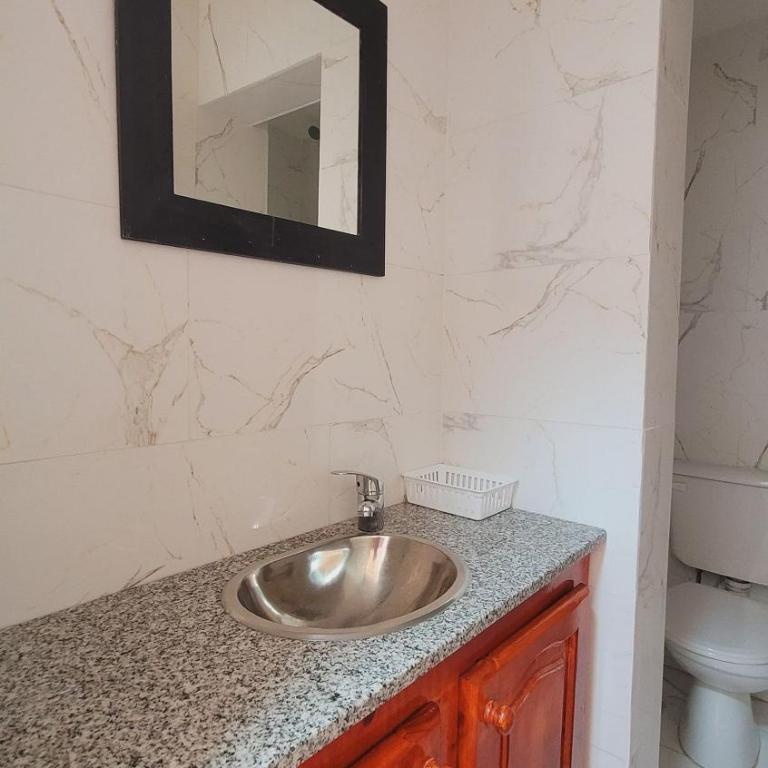 Confort en San Nicolás - cerca de todo! - Classic One-Bedroom Apartment with King Bed - 21