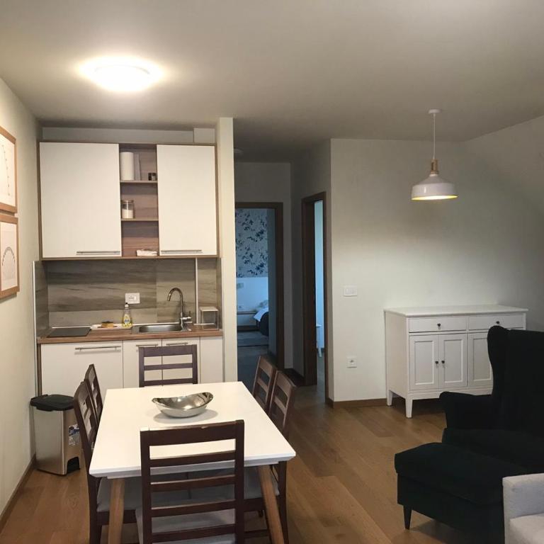 Dvosoban apartman u blizini jezera - Apartman sa 2 Spavaće Sobe - 5