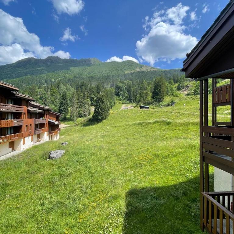 Appart skis aux pieds, proche commodités et remontées - FR-1-356-196 - Apartamento (5 adultos) - 13