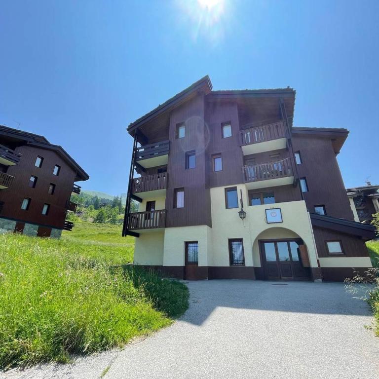 Appart skis aux pieds, proche commodités et remontées - FR-1-356-196 - Apartamento (5 adultos) - 14