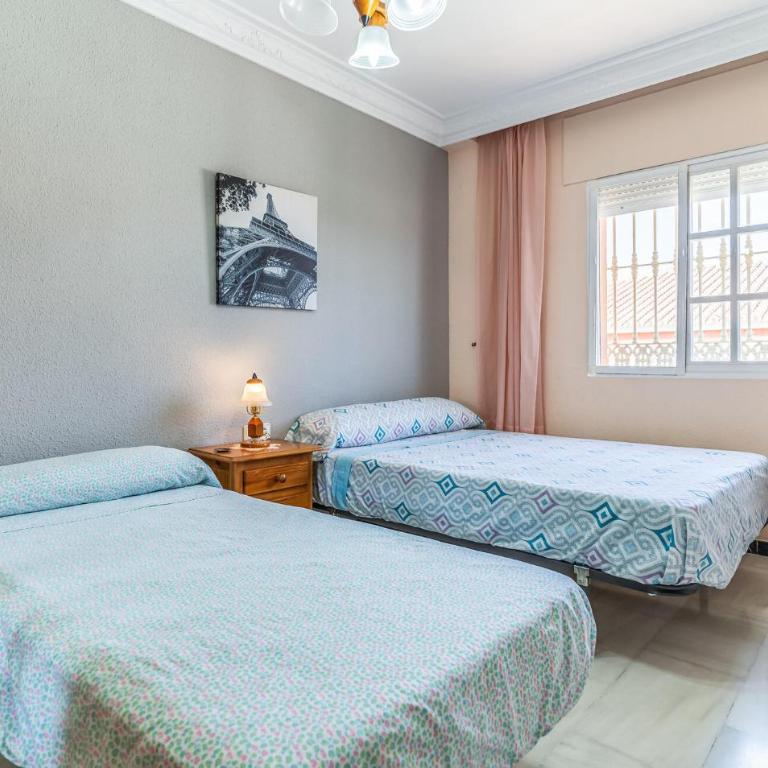 3 Bedroom Amazing Apartment In Torre Del Mar - Apartamento de 3 dormitorios - 9