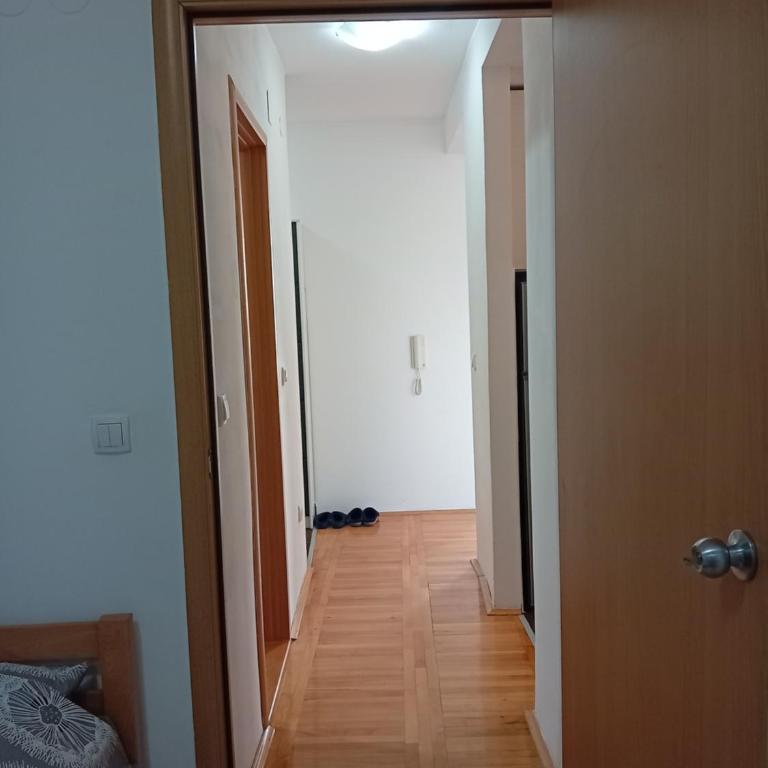Gray Diamond - One-Bedroom Apartment - 17