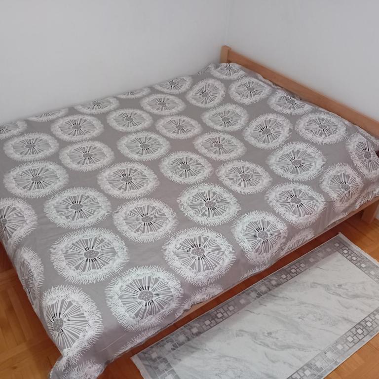 Gray Diamond - One-Bedroom Apartment - 16