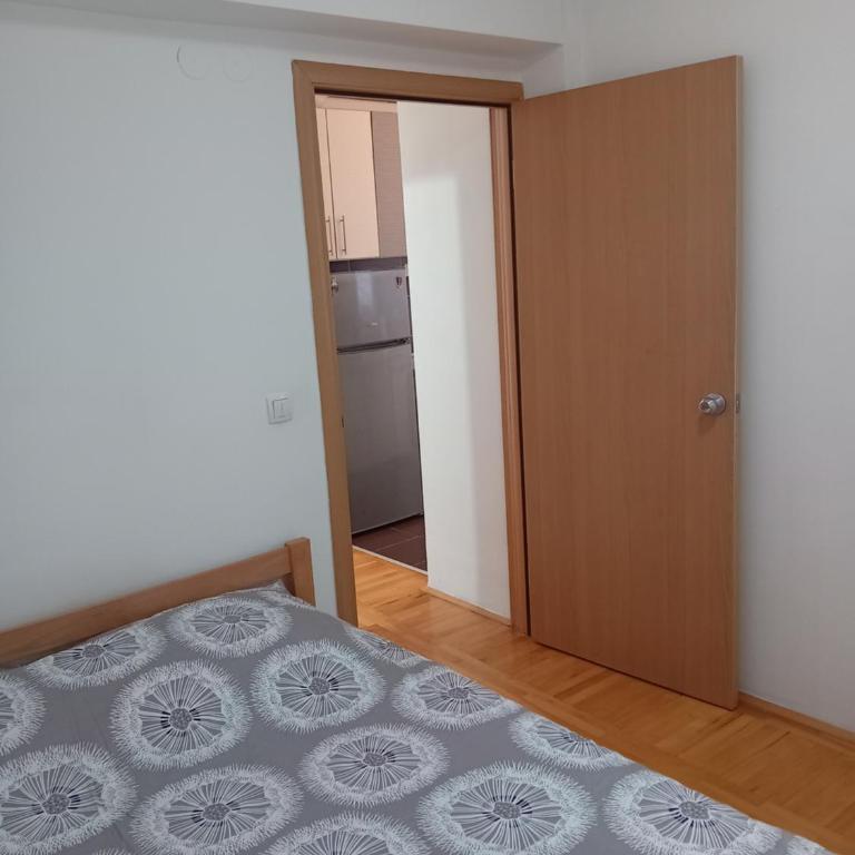 Gray Diamond - One-Bedroom Apartment - 15