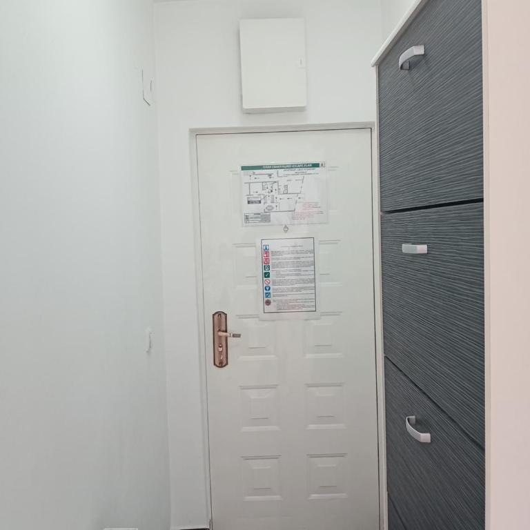 Gray Diamond - One-Bedroom Apartment - 26