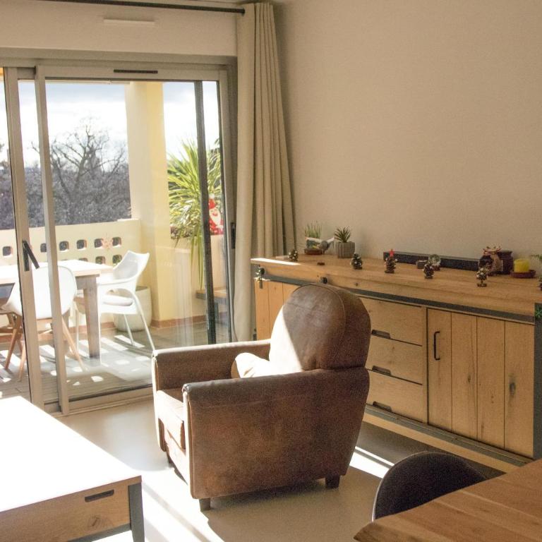 Le Rambot - appartement de charme avec grande terrasse parking centre ville - proche Bellegarde - Apartamento de 3 dormitorios - 13