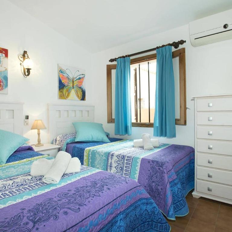 Villa Vinya by Villa Plus - Villa - 16