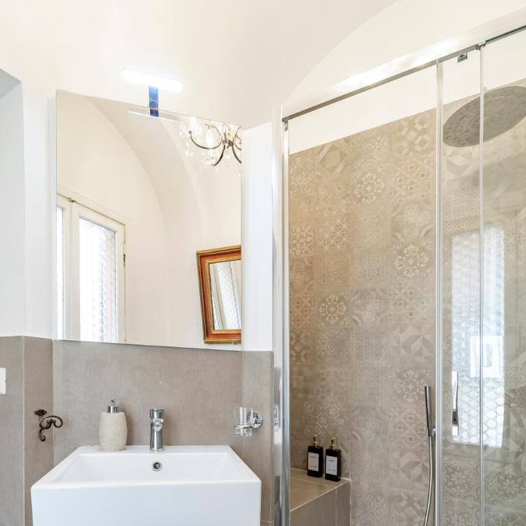 Palazzo storico Dormo da Lisa - Colosseo - Villa con 2 Camere da Letto - 8