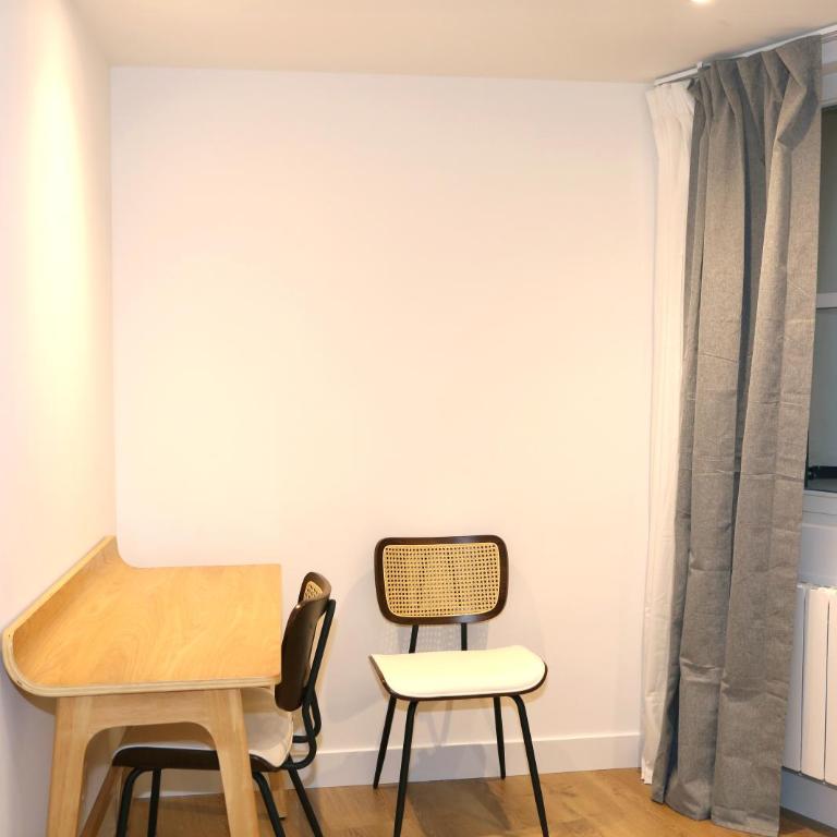 Piso de 3 habitaciones frente a la Catedral - Three-Bedroom Apartment - 30