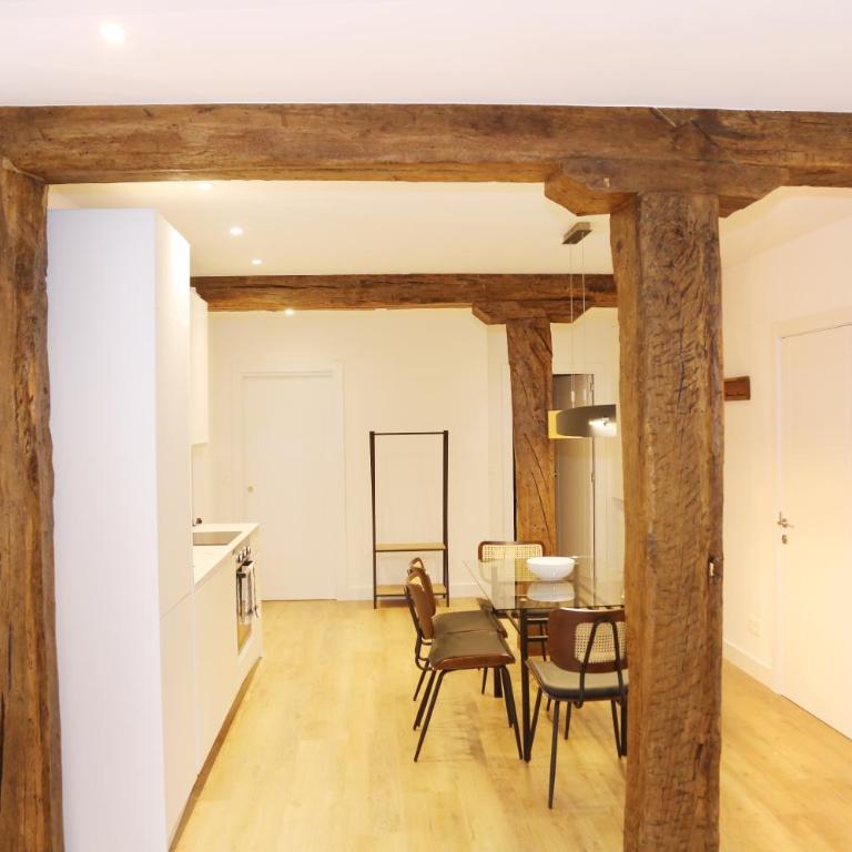 Piso de 3 habitaciones frente a la Catedral - Three-Bedroom Apartment - 38