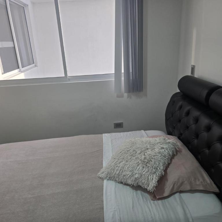 Vancouver 402 - Three-Bedroom Apartment - 18