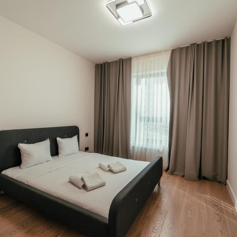 BW Symphony Suites - One-Bedroom Apartment with River View - 9