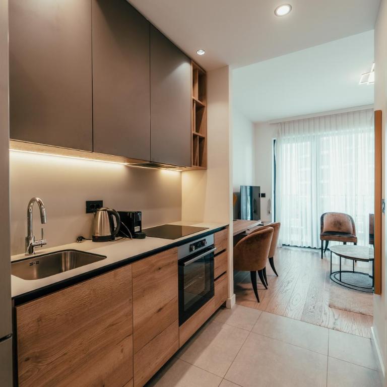 BW Symphony Suites - Standard Studio - 7