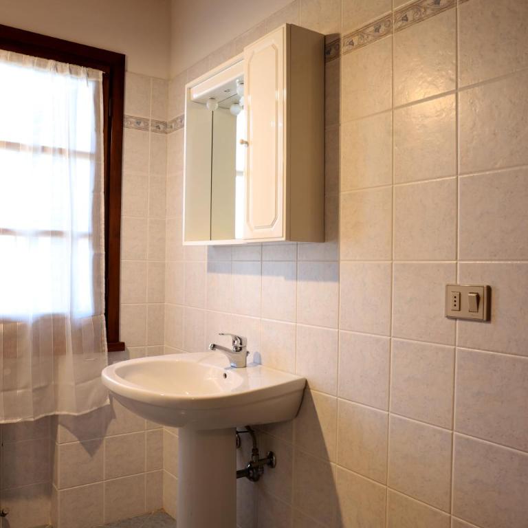 Tognazzi Casa Vacanze - Appartamento Rebecca - Two-Bedroom Apartment - 22