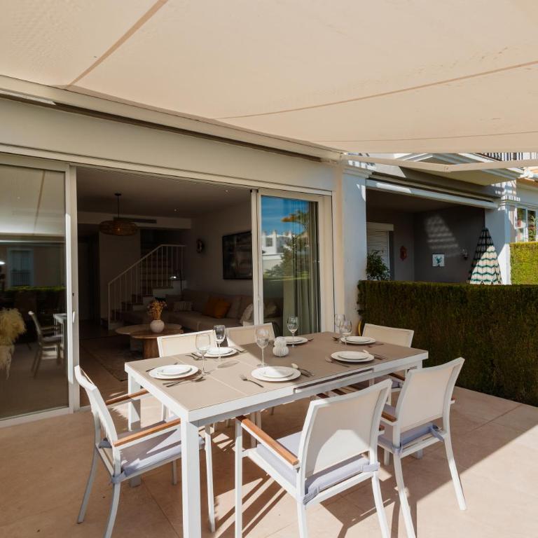 Holiday Home next to the beach, with private terrace, BBQ and incredible sea-view solarium - Casa de 3 dormitorios - 7