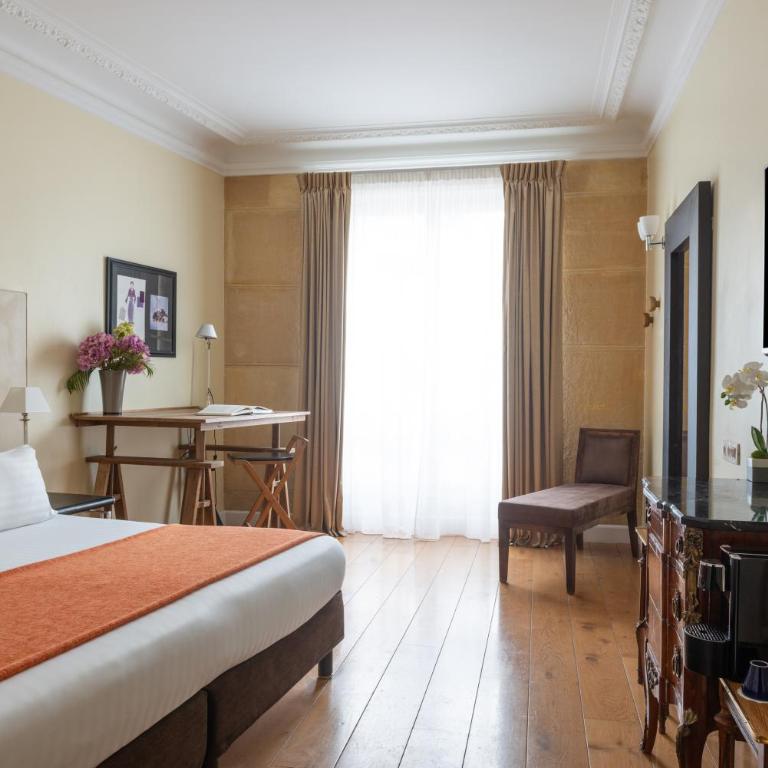 Le 123 Elysees - Astotel - Privilege Family Room - 2 Rooms - 8