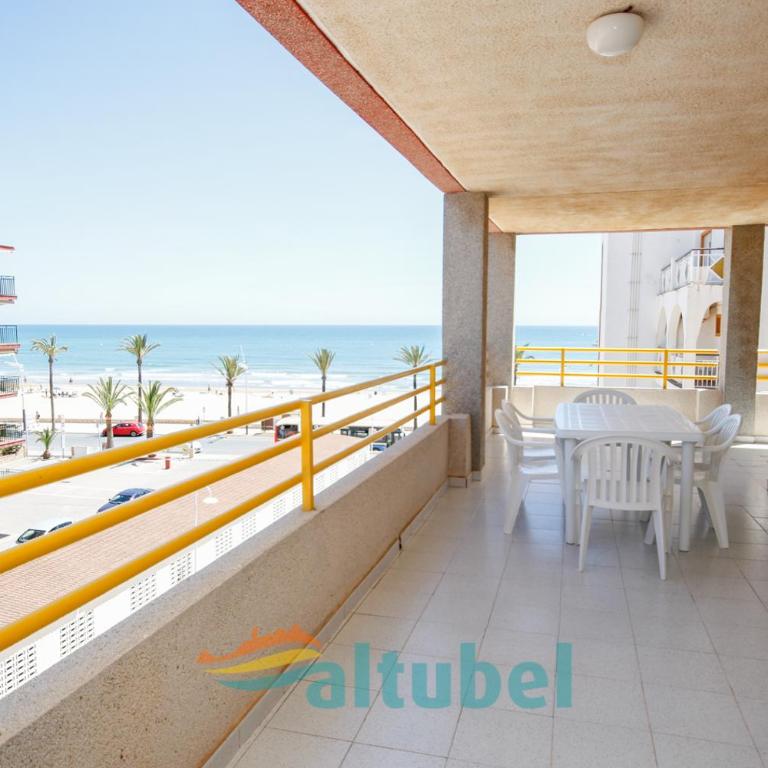 Edificio Esmeralda - Apartment mit 2 Schlafzimmern, Terrasse und Meerblick - 10