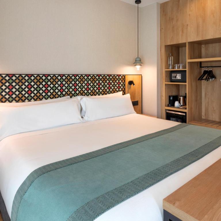 Catalonia Excelsior - Superior Double or Twin Room with Terrace - 3