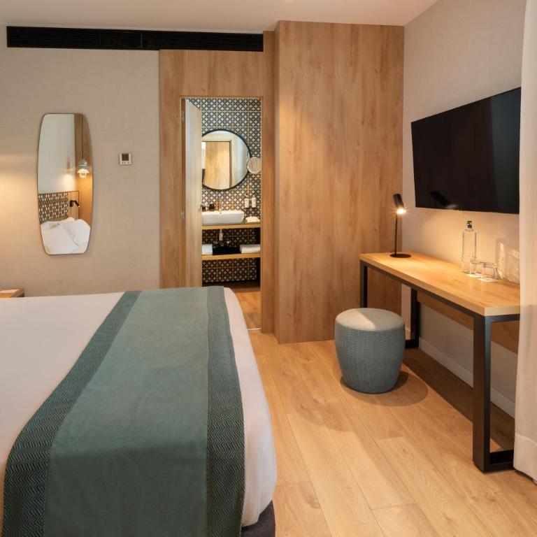 Catalonia Excelsior - Junior Suite with Terrace - 4