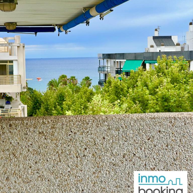 Beach Elegance Apartment Salou - One-Bedroom Apartment - 17