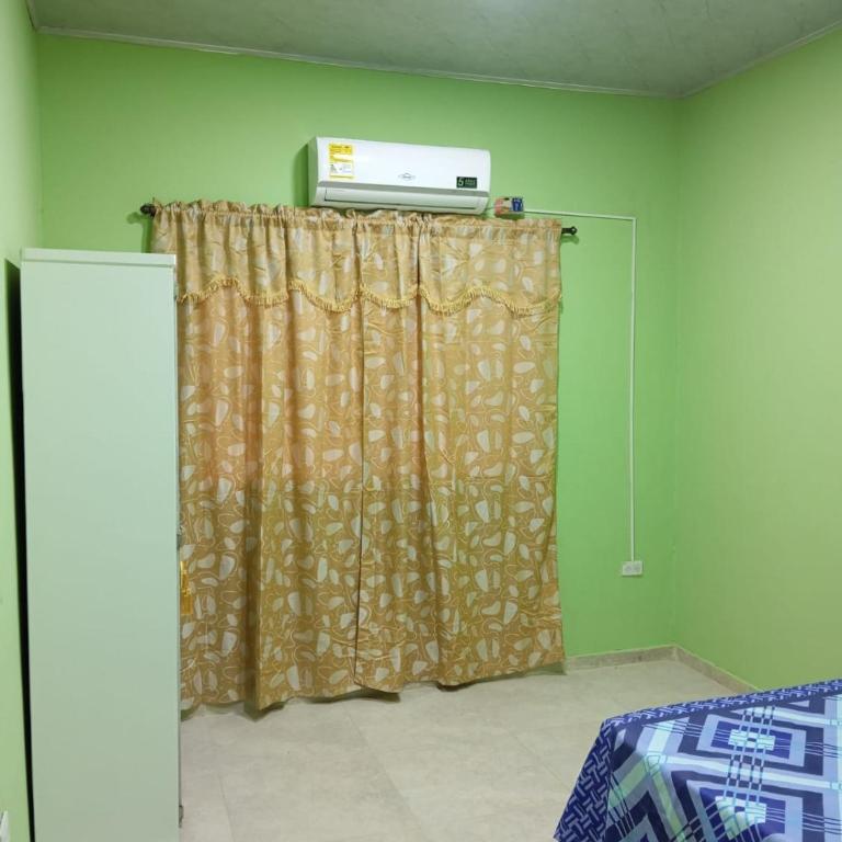 Apartamentos el farol - Family Double Room - 11