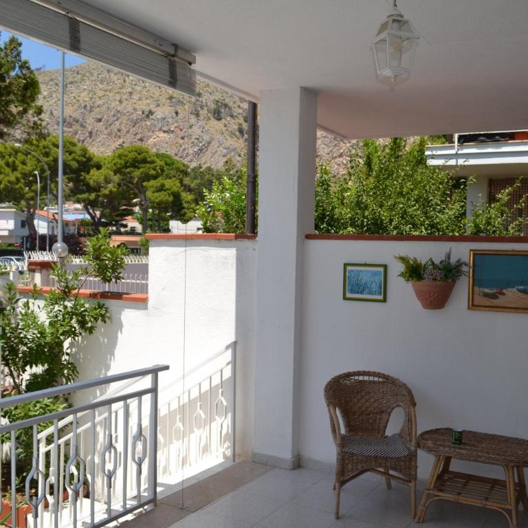 Villa Eugenia - Mondello Beach - Two-Bedroom Villa - 1